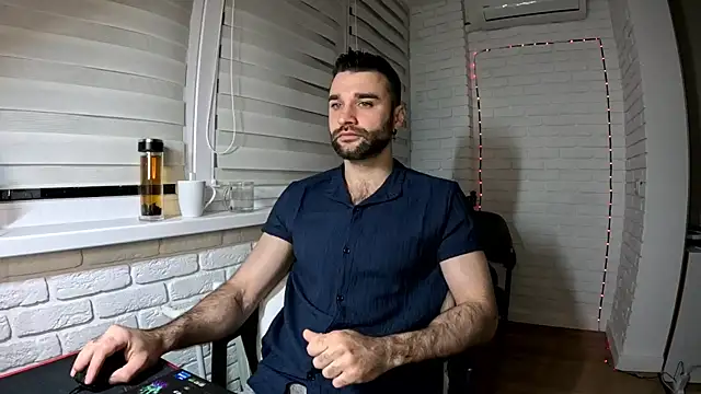 Snapshot of DaddySlava chatting on 15, 4, 2026 DaddySlava online show from 15, 4, 2026