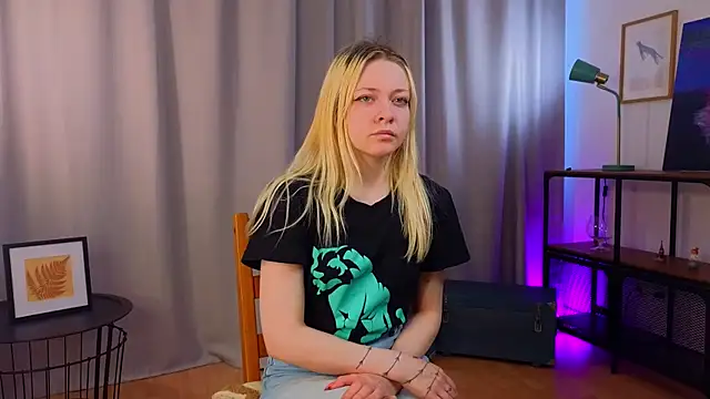 OliviaCaffery online show from 8, 4, 2026