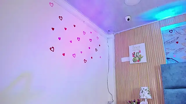 Delphine doll online show from 29, 4, 2026