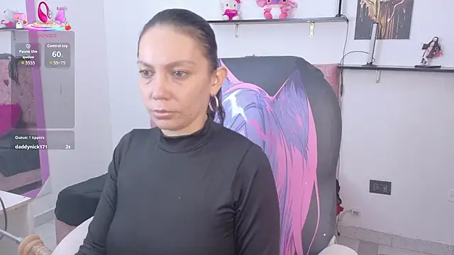 Snapshot of karlaaHott chatting on 8, 6, 2026 karlaaHott online show from 8, 6, 2026