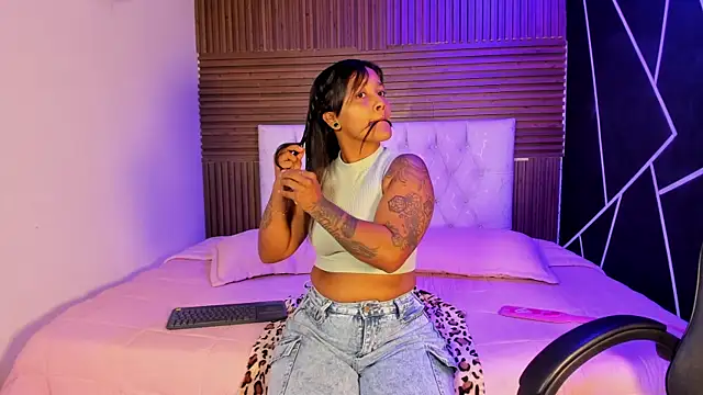 Snapshot of LexiAdamss chatting on 14, 5, 2026 LexiAdamss online show from 14, 5, 2026