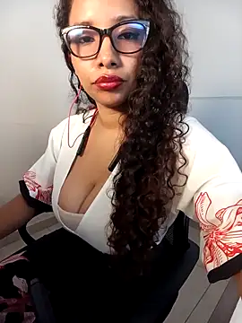 Snapshot of Wolfamara chatting on 21, 4, 2026 Wolfamara online show from 21, 4, 2026