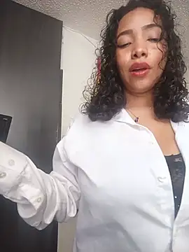Snapshot of Wolfamara chatting on 3, 7, 2026 Wolfamara online show from 3, 7, 2026