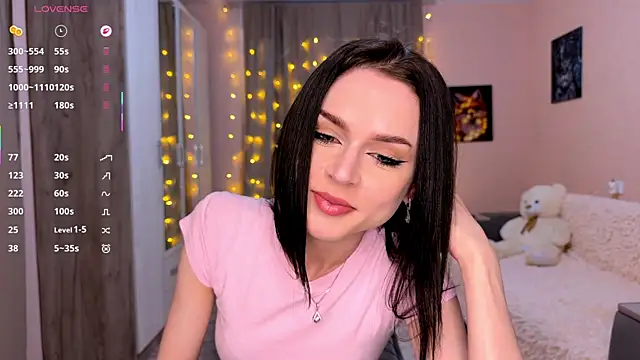 Snapshot of PlayfulLea chatting on 24, 5, 2026 PlayfulLea online show from 24, 5, 2026