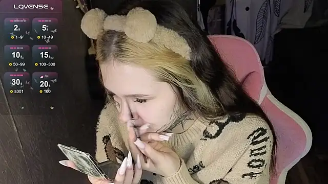 Liaa Lii online show from 15, 4, 2026