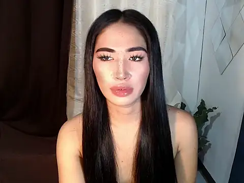 Snapshot of urasiankylie chatting on 19, 5, 2026 urasiankylie online show from 19, 5, 2026