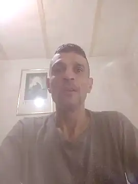 Snapshot of Guillelp chatting on 11, 6, 2026 Guillelp online show from 11, 6, 2026