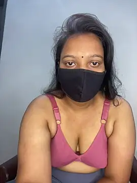 Snapshot of Monika_6999 chatting on 7, 5, 2026 Monika 6999 online show from 7, 5, 2026