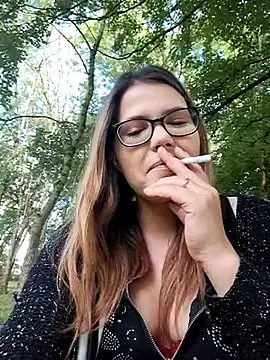 Snapshot of maitresseLili chatting on 7, 5, 2026 maitresseLili online show from 7, 5, 2026