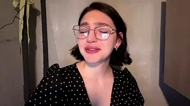 SinfulStarlight online show from 5, 4, 2026