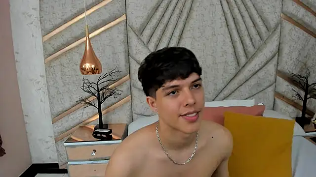 Snapshot of DamiaanXx chatting on 7, 5, 2026 DamiaanXx online show from 7, 5, 2026