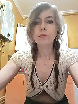 TaynaSecret online show from 13, 5, 2026