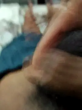 smalldick691333 online show from 19, 4, 2026
