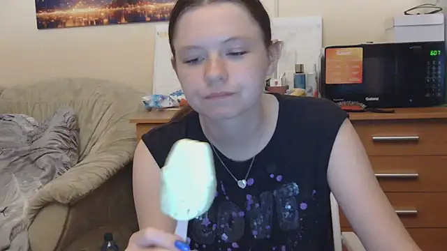 Snapshot of JessicaHolland1 chatting on 26, 6, 2026 JessicaHolland1 online show from 26, 6, 2026