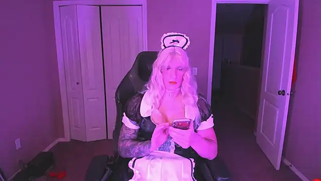 Snapshot of Sissydream334 chatting on 8, 4, 2026 Sissydream334 online show from 8, 4, 2026