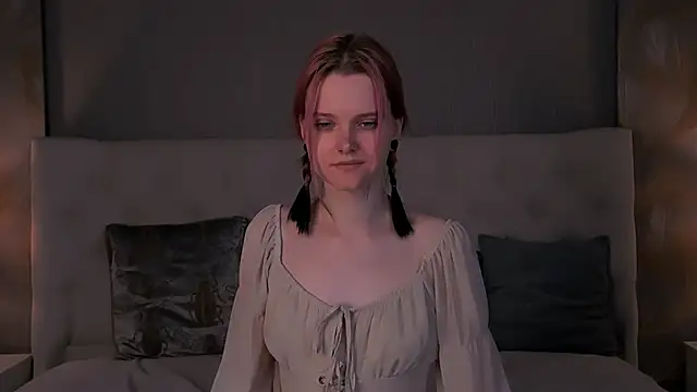 Lina Veyra online show from 15, 4, 2026