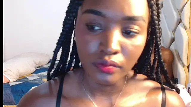 Snapshot of YANADEBAYO chatting on 7, 6, 2026 YANADEBAYO online show from 7, 6, 2026