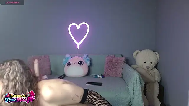 Bea doll online show from 14, 5, 2026