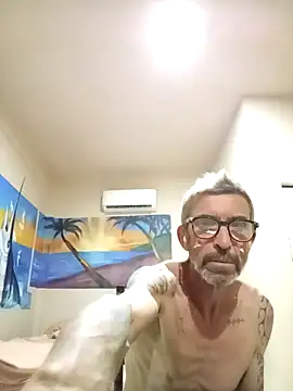 Snapshot of chris-sbh11 chatting on 26, 4, 2026 chris-sbh11 online show from 26, 4, 2026