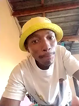 Snapshot of alphamale25 chatting on 4, 4, 2026 alphamale25 online show from 4, 4, 2026