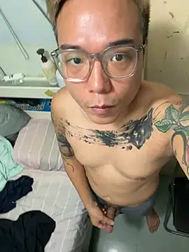 Snapshot of MRKHKkk chatting on 16, 7, 2026 MRKHKkk online show from 16, 7, 2026