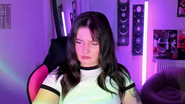 Snapshot of SourCherry__ chatting on 6, 6, 2026 SourCherry online show from 6, 6, 2026