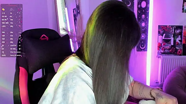 Snapshot of SourCherry__ chatting on 11, 6, 2026 SourCherry online show from 11, 6, 2026