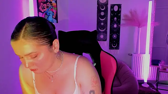 Snapshot of SourCherry__ chatting on 1, 7, 2026 SourCherry online show from 1, 7, 2026