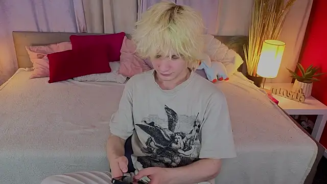 JameMilann online show from 28, 4, 2026