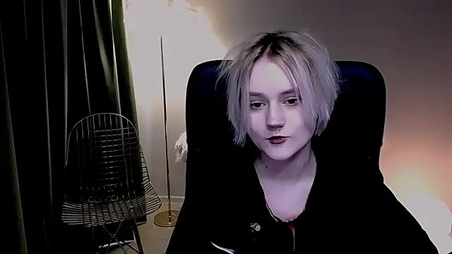 Snapshot of MicheleMarsh chatting on 9, 4, 2026 MicheleMarsh online show from 9, 4, 2026