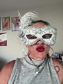 Snapshot of depildeluxo chatting on 11, 7, 2026 depildeluxo online show from 11, 7, 2026