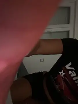 Snapshot of zensorial chatting on 4, 4, 2026 zensorial online show from 4, 4, 2026