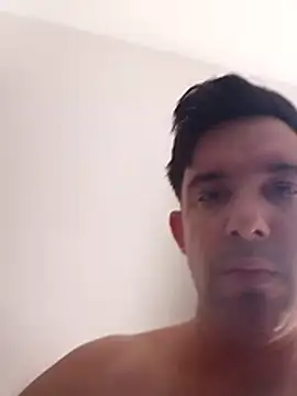 Roger1986  online show from 5, 4, 2026