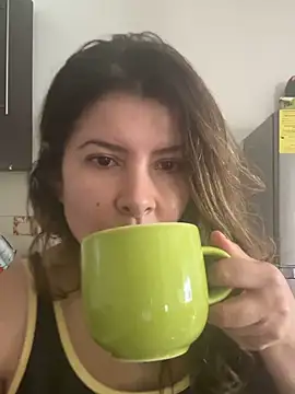 DivvaOficiall1 online show from 4, 4, 2026