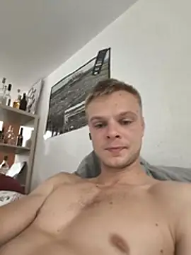 Snapshot of CuteDenno chatting on 11, 7, 2026 CuteDenno online show from 11, 7, 2026