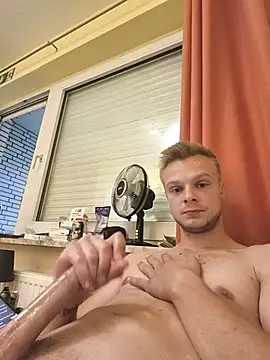 Snapshot of CuteDenno chatting on 18, 7, 2026 CuteDenno online show from 18, 7, 2026
