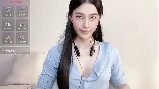 Snapshot of yueyuezii chatting on 14, 7, 2026 yueyuezii online show from 14, 7, 2026