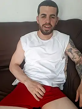 Snapshot of leoxxxgato chatting on 7, 4, 2026 leoxxxgato online show from 7, 4, 2026