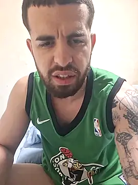 Snapshot of leoxxxgato chatting on 16, 4, 2026 leoxxxgato online show from 16, 4, 2026