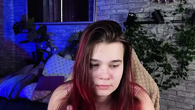 Kacey Love online show from 7, 5, 2026