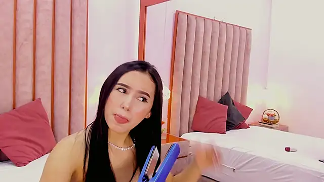 Zoe Monrow online show from 19, 5, 2026