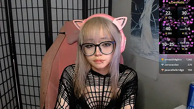 Snapshot of SaxonDibs chatting on 3, 6, 2026 SaxonDibs online show from 3, 6, 2026
