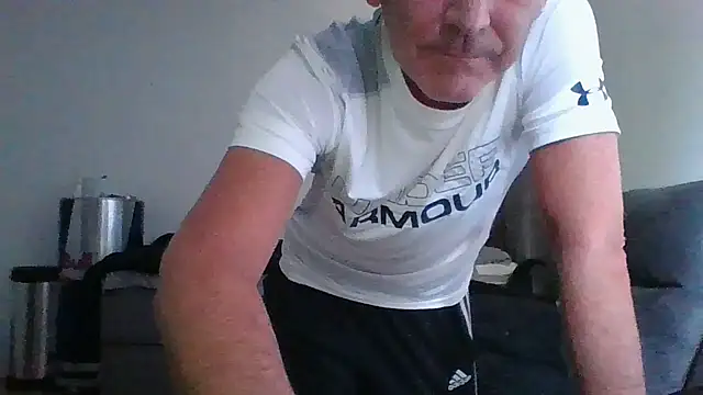 Snapshot of CanCumALot chatting on 28, 5, 2026 CanCumALot online show from 28, 5, 2026