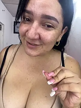 Snapshot of Fresita-12 chatting on 2, 5, 2026 Fresita-12 online show from 2, 5, 2026