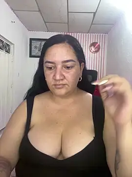 Snapshot of Fresita-12 chatting on 7, 5, 2026 Fresita-12 online show from 7, 5, 2026