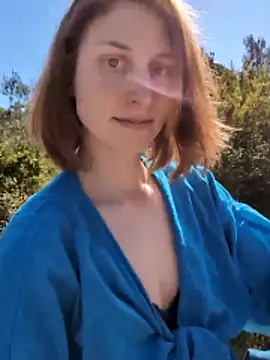 Snapshot of Julialexxxx chatting on 5, 4, 2026 Julialexxxx online show from 5, 4, 2026