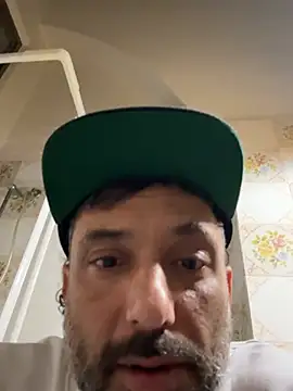 Snapshot of lupinne chatting on 8, 4, 2026 lupinne online show from 8, 4, 2026