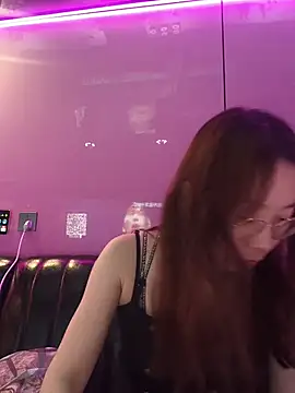 Snapshot of bingbing-521 chatting on 15, 4, 2026 bingbing-521 online show from 15, 4, 2026