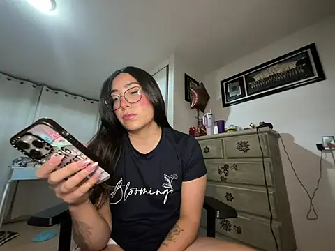 Snapshot of vampiralatina chatting on 10, 5, 2026 vampiralatina online show from 10, 5, 2026