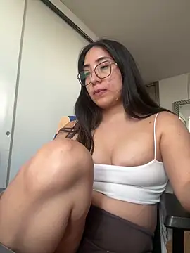 Snapshot of vampiralatina chatting on 29, 5, 2026 vampiralatina online show from 29, 5, 2026